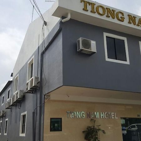 Tiong Nam Hotel Pasir Gudang Eksteriør billede